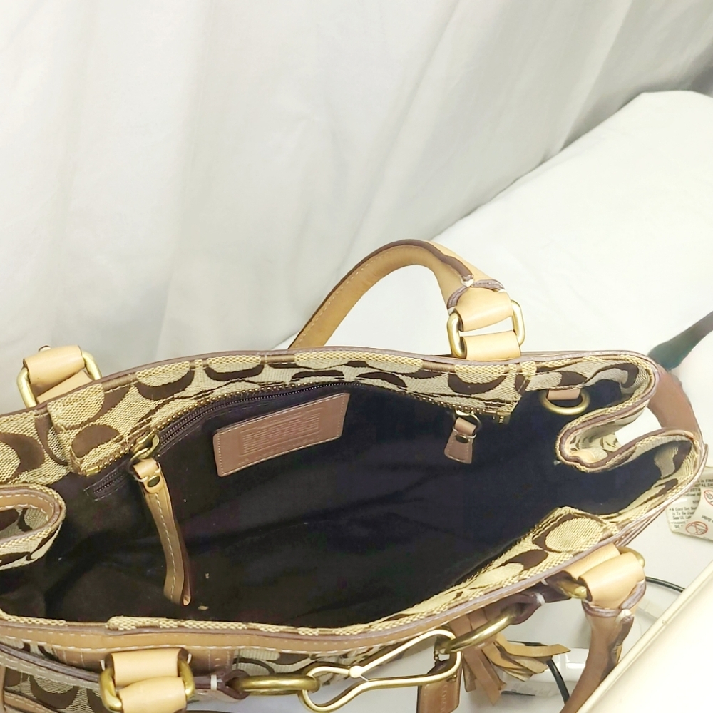 **SOLD** Coach Chelsea Optic Signature shoulder bag - Picture 5 of 10